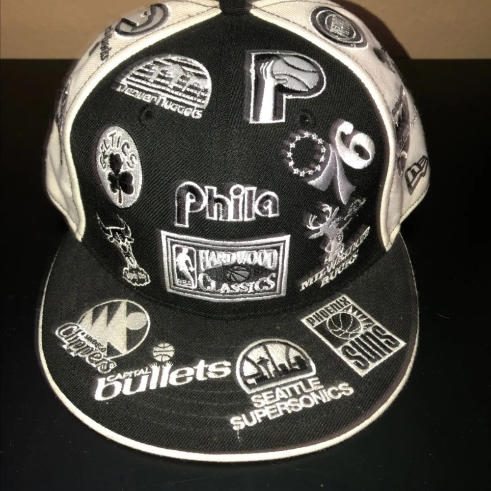 Vintage NBA New Era Black and White 59FIFTY Cap